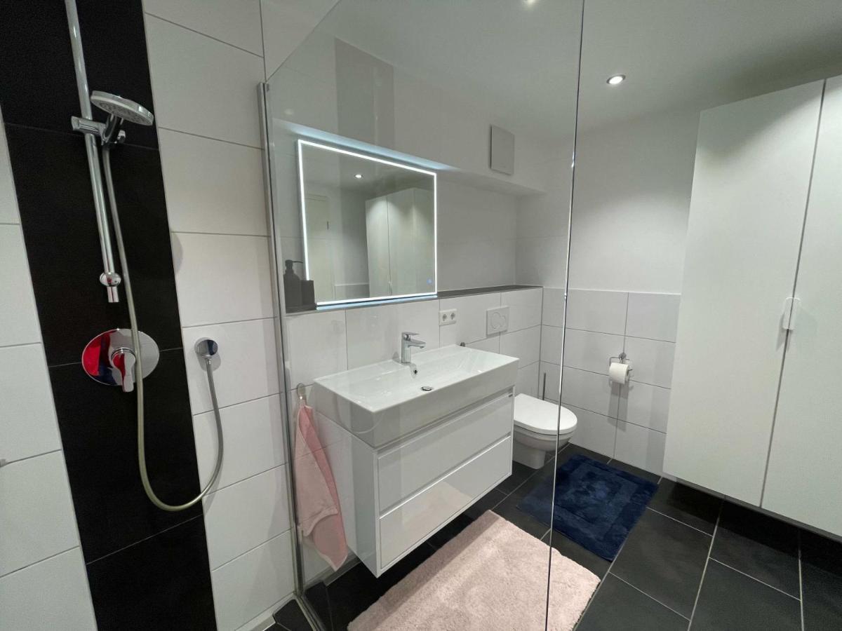 Ferienwohnung Outletcity Metzingen  Ngoại thất bức ảnh